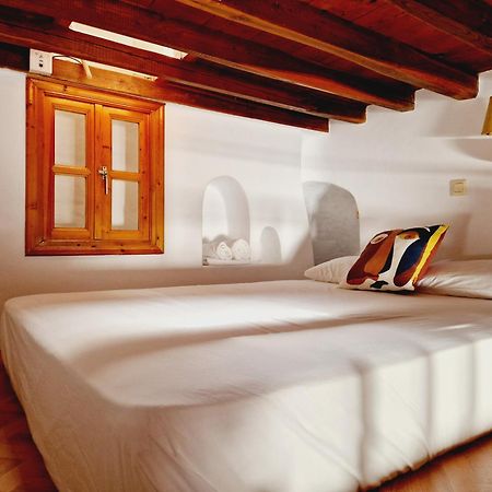 Bright & Relaxing Loft With Attic Room In The Heart Of Mykonos City Mykonos Town Δωμάτιο φωτογραφία